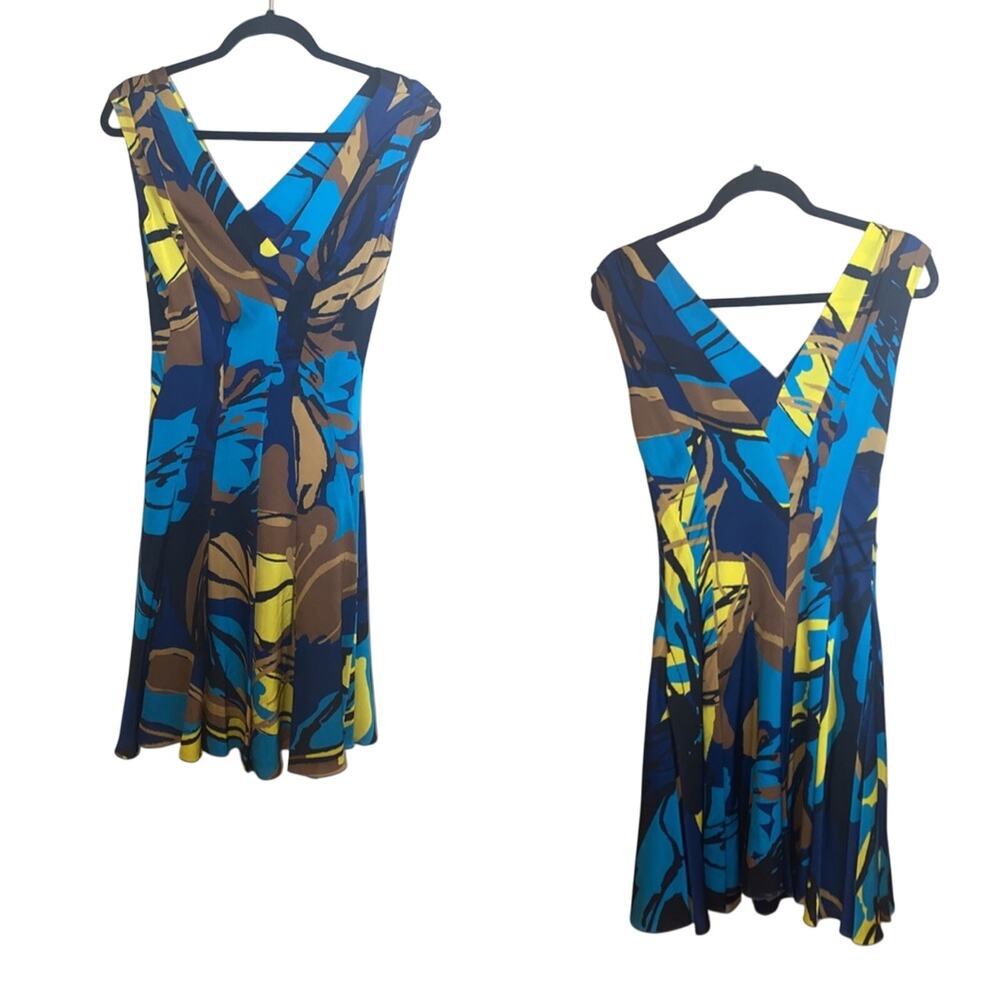 Carolina Herrera
Women's Blue Printed Midi Dress - Picture 2 of 15